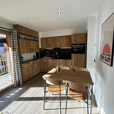 Marmots Clan דירה *